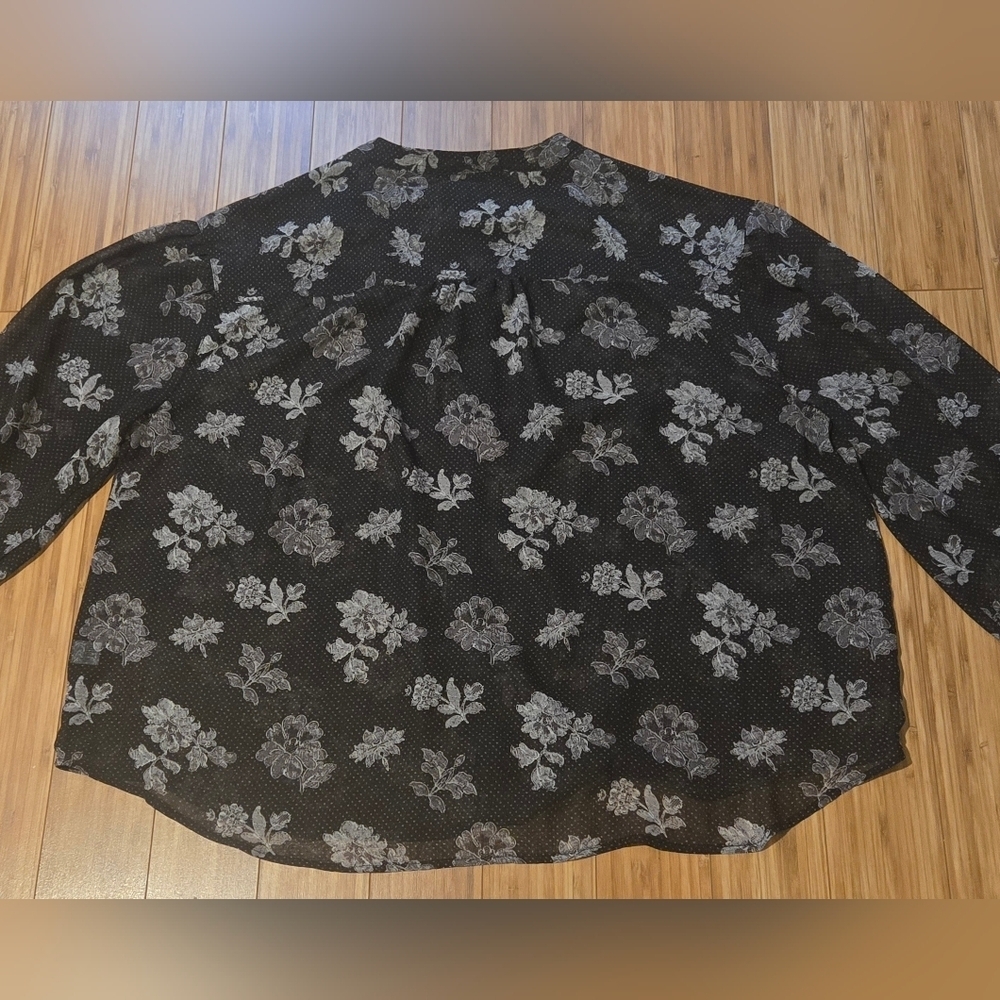 NWOT Lane Bryant Floral Blouse - Picture 9 of 10